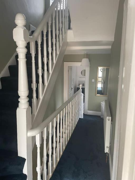 Villa Townhouse In Belfast, Newtownabbey. Exterior foto