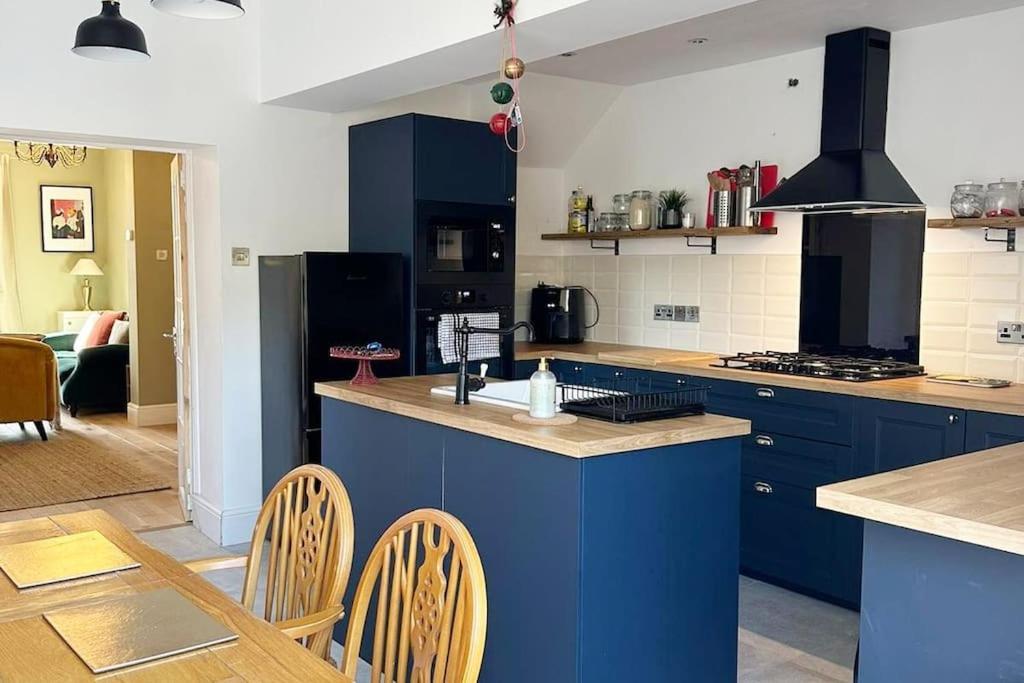 Villa Townhouse In Belfast, Newtownabbey. Exterior foto